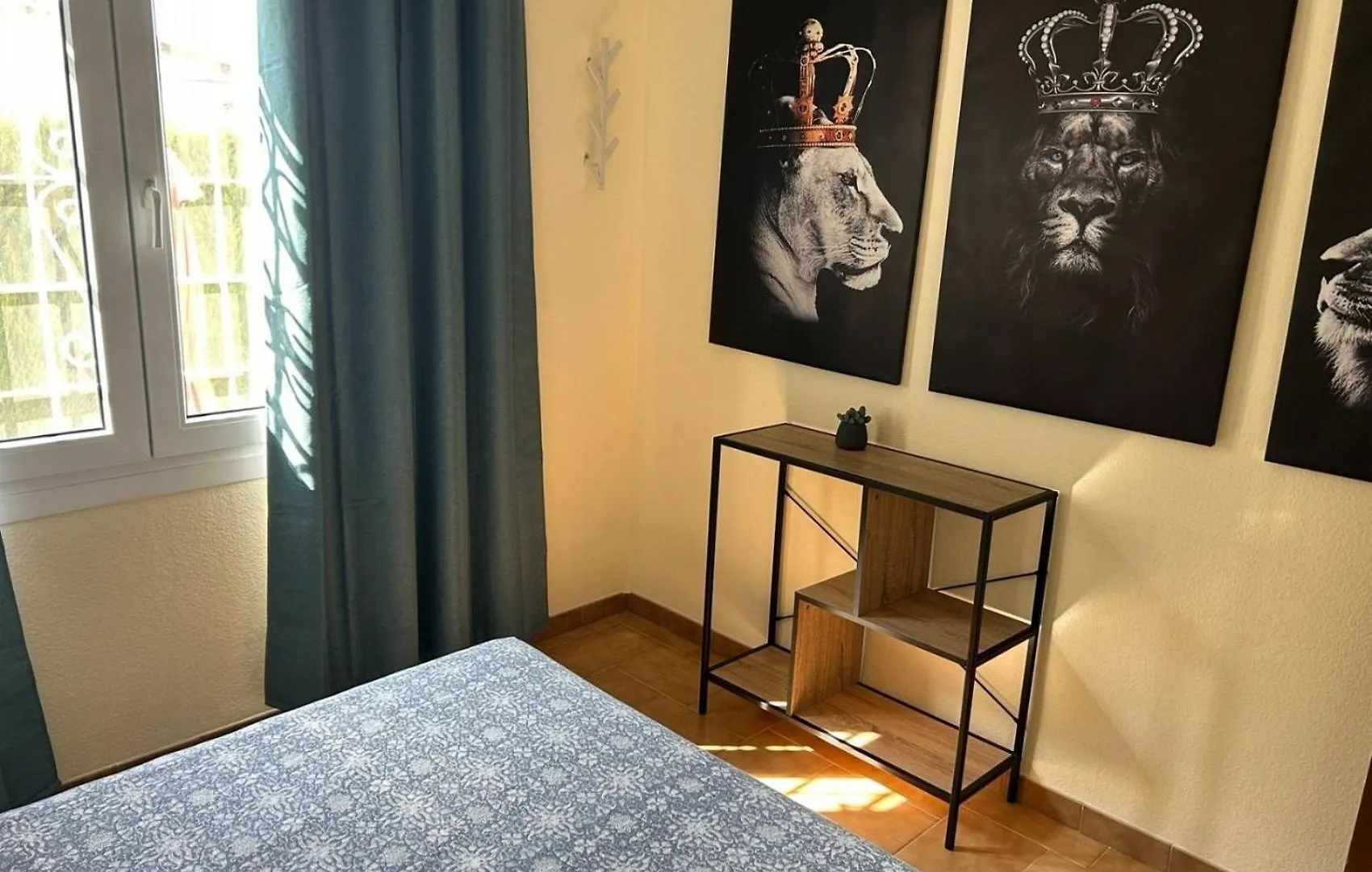 Willa Haus Oca L' Escala 0*,  Hiszpania